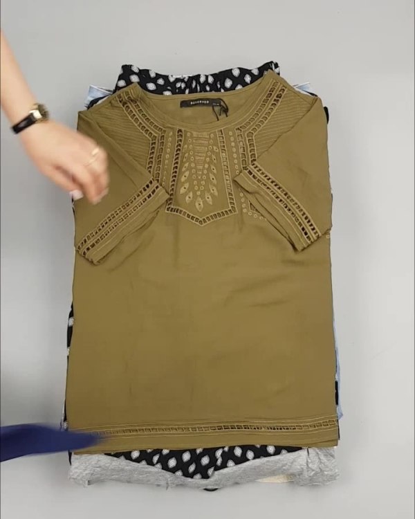 Фотография  704 - Женский летний микс LPP, 17 кг, ЛОТ №4141 оптом в Орле и Орловской области