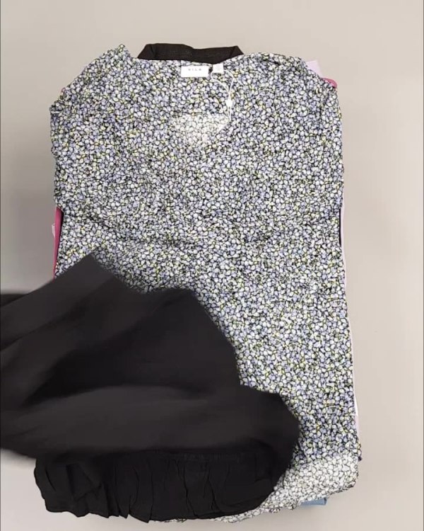 Фотография  754 - VILA Summer mix#15 кг, ЛОТ №4357 оптом в Орле и Орловской области