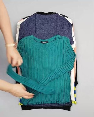 Фотография  153 - Джемпера легкие Корея#20 шт, ЛОТ №5081 оптом в Орле и Орловской области