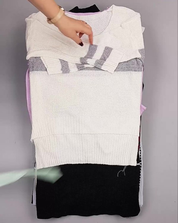 Фотография  661 - Джемпера легкие Корея#20 шт, ЛОТ №5083 оптом в Орле и Орловской области