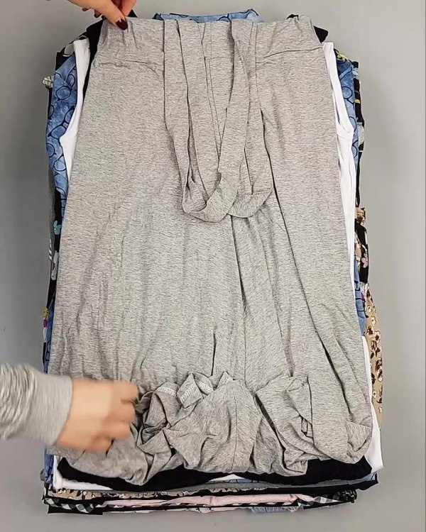 Фотография  664 - Платья Корея#20 шт, ЛОТ №5613 оптом в Орле и Орловской области