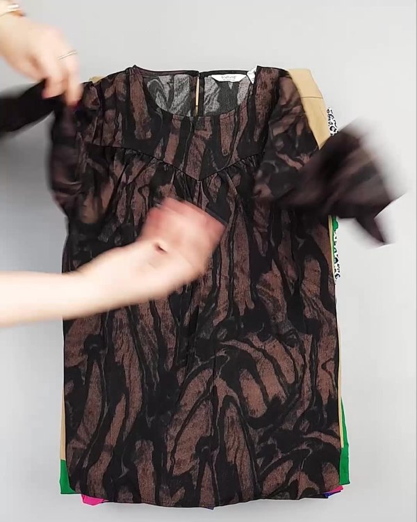 Фотография  525 - DK, Bestseller + Summer mix#15 кг, ЛОТ №5626 оптом в Орле и Орловской области