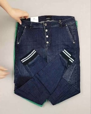 Фотография  775 - Джинсы DK Company 022024#10 кг, ЛОТ №5946 оптом в Орле и Орловской области