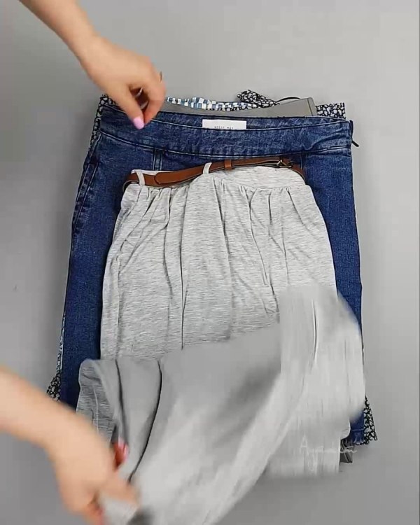 Фотография  879 - Юбки Bestseller 44#5 кг, ЛОТ №6123 оптом в Орле и Орловской области