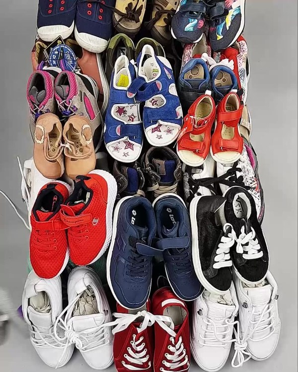 Фотография  225 - Обувь СТОК дети лето#15,4 кг, ЛОТ №6191 оптом в Орле и Орловской области