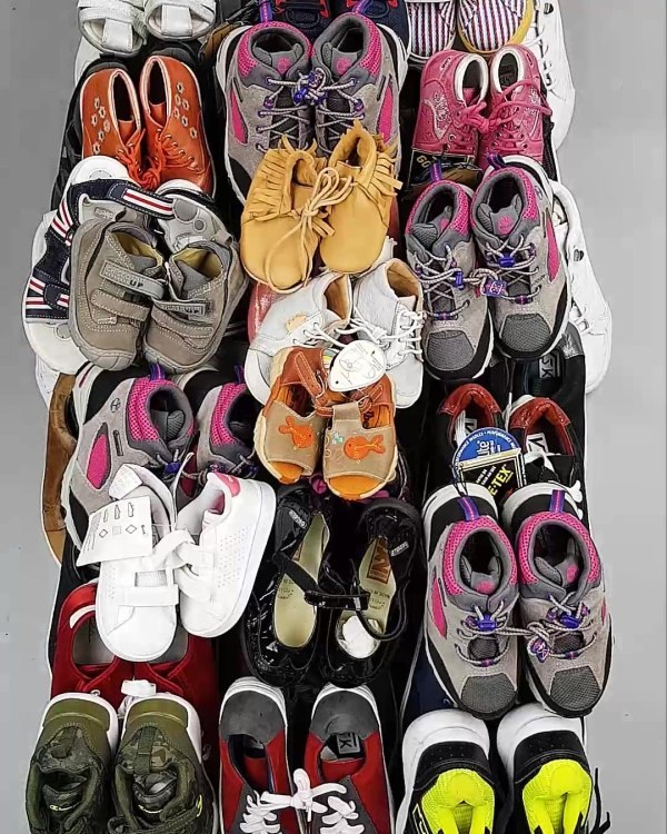 Фотография  580 - Обувь СТОК дети лето#15,4 кг, ЛОТ №6192 оптом в Орле и Орловской области