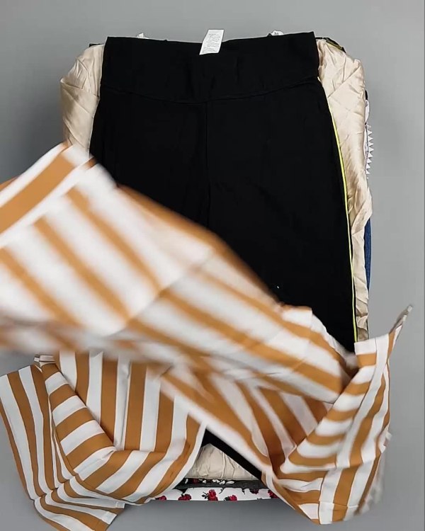 Фотография  401 - Летний микс CALZEDONIA, 50 шт, ЛОТ №6366 оптом в Орле и Орловской области