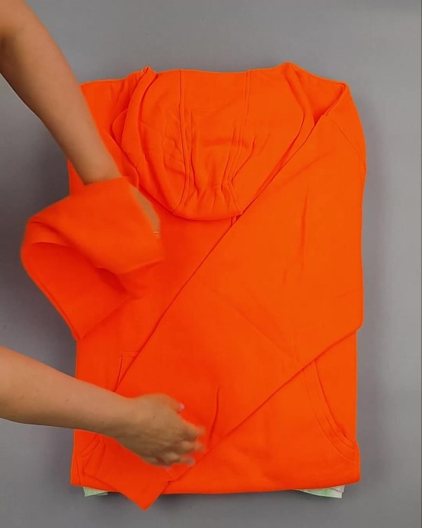 Фотография  786 - Толстовки СТОК CAN 0424#10 кг, ЛОТ СТ-10140 оптом в Орле и Орловской области