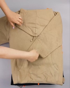 Фотография  606 - Толстовки СТОК CAN 0424#10 кг, ЛОТ СТ-10140 оптом в Орле и Орловской области