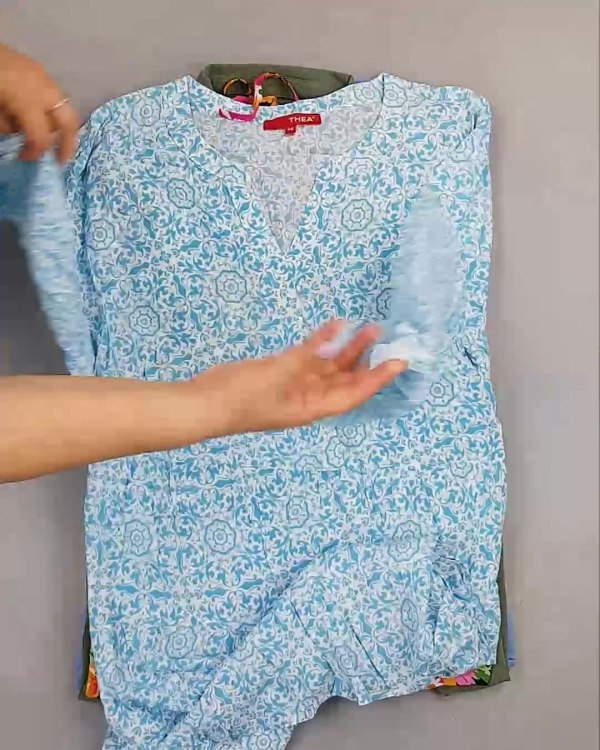 Фотография  736 - Платья Bestseller 44#5 кг, ЛОТ №6538 оптом в Орле и Орловской области