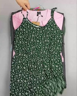 Фотография  896 - Платья Bestseller 44#5 кг, ЛОТ №6538 оптом в Орле и Орловской области