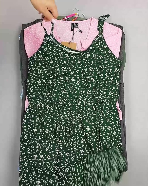 Фотография  928 - Платья Bestseller 44#5 кг, ЛОТ №6538 оптом в Орле и Орловской области