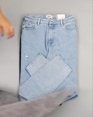 Фотография  543 - Джинсы женские Дания#10 кг, ЛОТ №6764 оптом в Орле и Орловской области