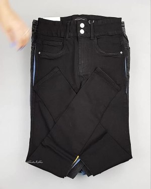 Фотография  236 - Джинсы женские Дания#10 кг, ЛОТ №6764 оптом в Орле и Орловской области