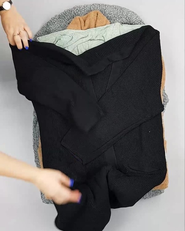 Фотография  403 - Кардиганы СТОК CAN#10 кг, ЛОТ №6887 оптом в Орле и Орловской области