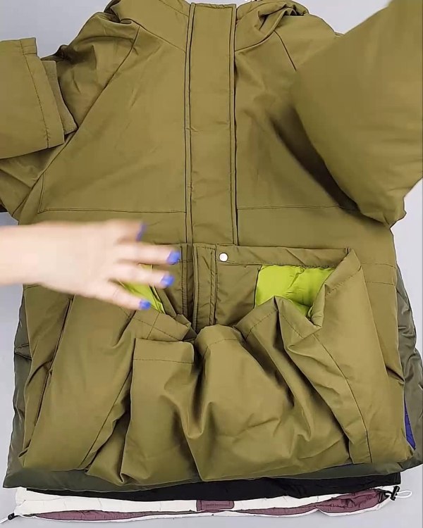 Фотография  255 - Верхняя одежда Дания#10,1 кг ЛОТ №6909 оптом в Орле и Орловской области