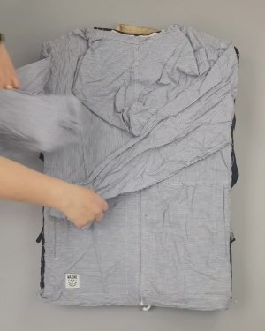 Фотография  679 - А 92602 Ветровки женские (Light Zipper jackets)#25 кг оптом в Орле и Орловской области