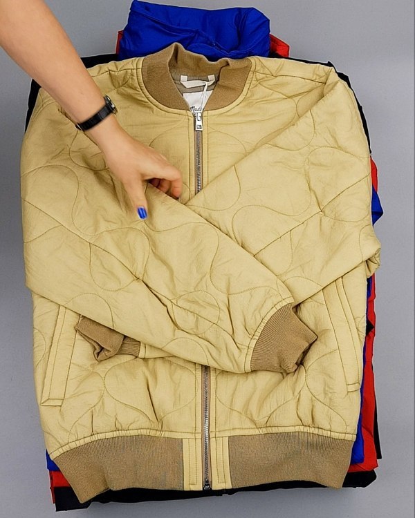 Фотография  597 - Ветровки CAN 084#10 кг, ЛОТ №6939 оптом в Орле и Орловской области