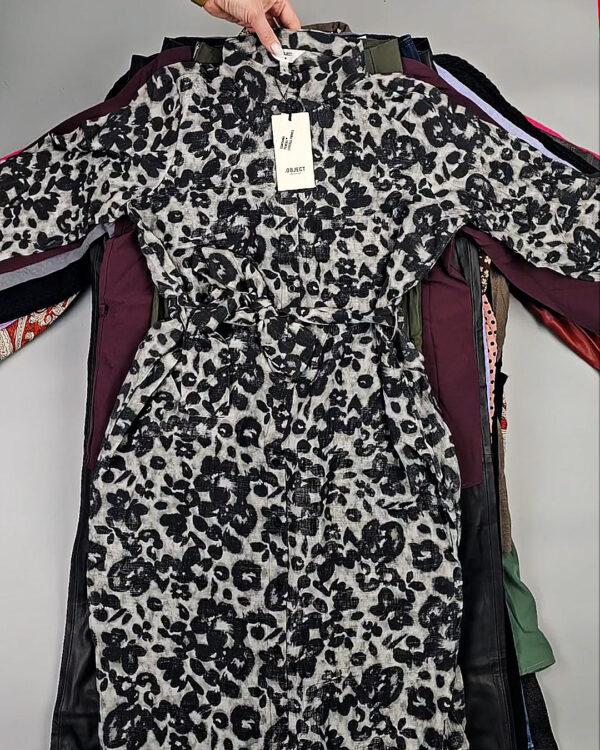 Фотография  664 - ДАНИЯ Winter mix 24#15 кг, ЛОТ СТ-10086 оптом в Орле и Орловской области