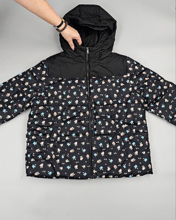 Фотография  942 - Верхняя одежда VILA#10,2 кг, ЛОТ №6825 оптом в Орле и Орловской области