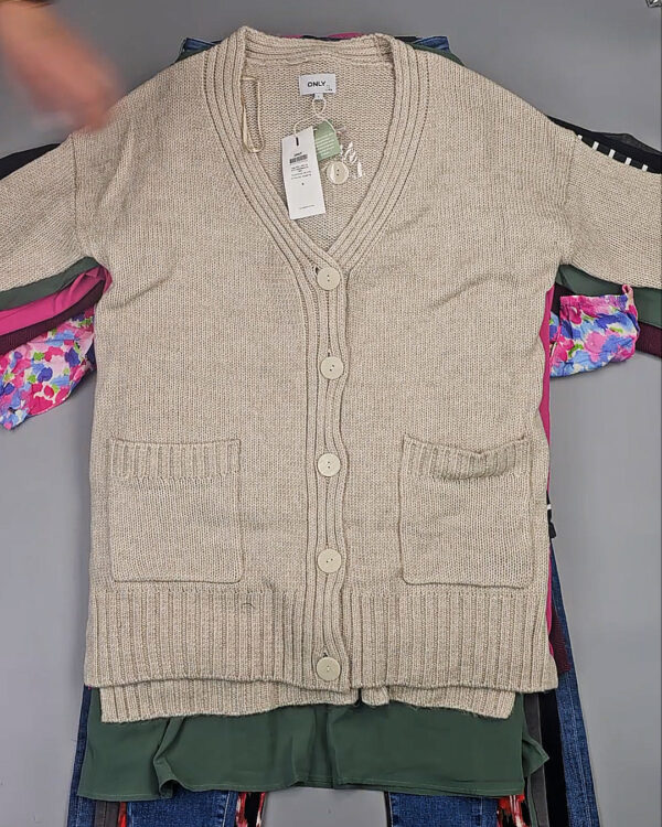 Фотография  888 - ДАНИЯ Winter mix 24#15 кг, ЛОТ СТ-10089 оптом в Орле и Орловской области