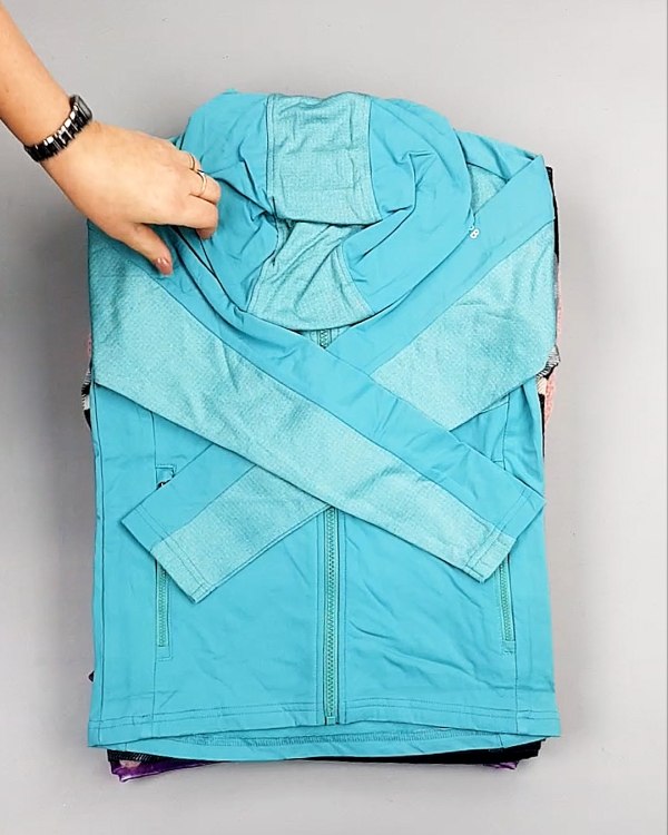 Фотография  747 - KIDS mix Italy 114#5 кг, ЛОТ №7285 оптом в Орле и Орловской области