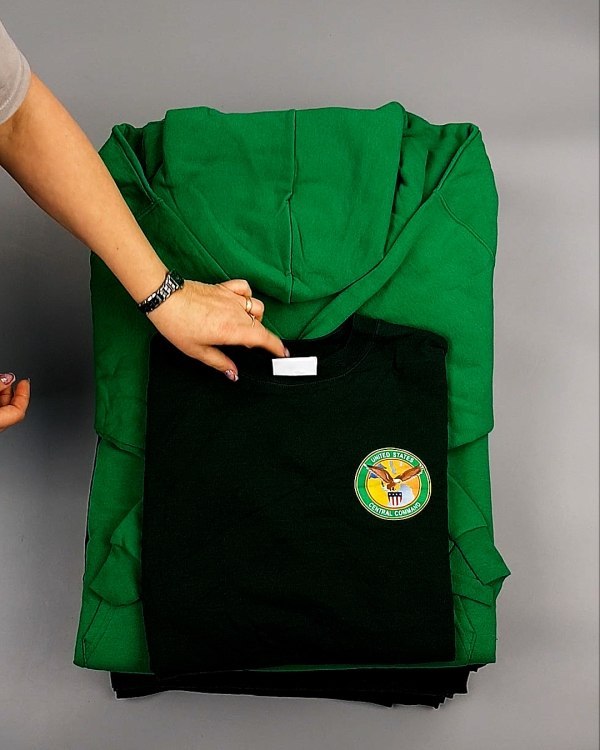 Фотография  194 - Толстовки м/ж (Sweat Tops)#20 кг, ЛОТ №7431 оптом в Орле и Орловской области