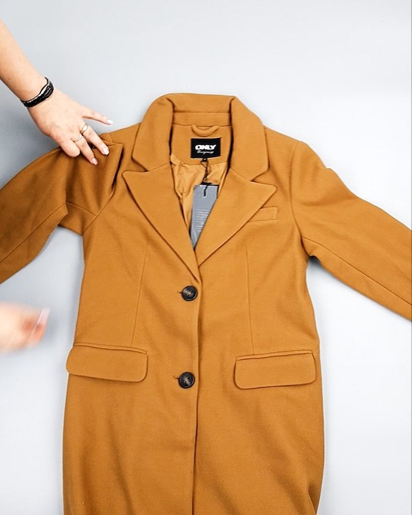 Фотография  995 - Пальто Bestseller 104#10,5 кг, ЛОТ №7559 оптом в Орле и Орловской области