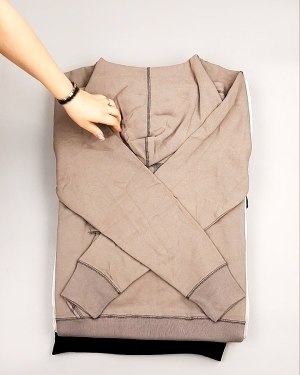 Фотография  760 - Толстовки СТОК CAN 0424#10 кг, ЛОТ №7447 оптом в Орле и Орловской области