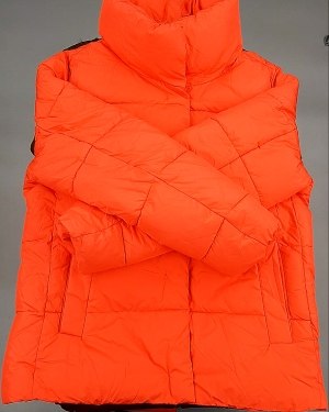 Купить Верхняя одежда AMAZON жен 015#10 кг, ЛОТ №7712 оптом в Орле и Орловской области