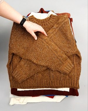 Фотография  615 - Джемпера СТОК CAN 084#7 кг, ЛОТ №7651 оптом в Орле и Орловской области