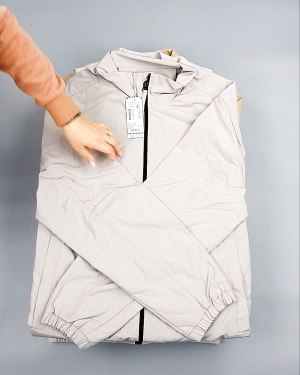 Фотография  556 - Верхняя одежда весна TOM TAILOR 124#7,1 кг, ЛОТ №7580 оптом в Орле и Орловской области