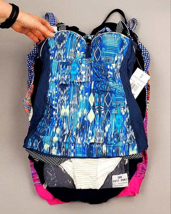 Фотография  215 - Купальники СТОК CAN 124#5 кг, ЛОТ №7688 оптом в Орле и Орловской области