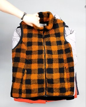 Фотография  618 - Верхняя одежда AMAZON жен 015#10 кг, ЛОТ №7712 оптом в Орле и Орловской области