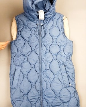 Фотография  944 - Верхняя одежда весна TOM TAILOR 124#7,8 кг, ЛОТ №7581 оптом в Орле и Орловской области