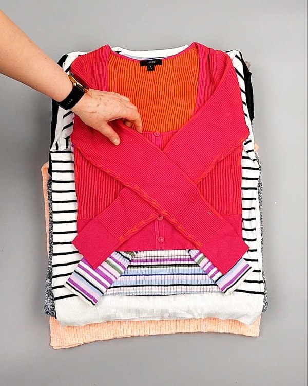 Фотография  331 - Джемпера легкие СТОК CAN 084#7 кг, ЛОТ №7635 оптом в Орле и Орловской области