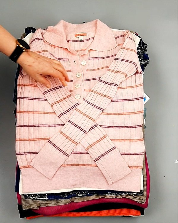 Фотография  694 - Джемпера легкие СТОК CAN 084#7 кг оптом в Орле и Орловской области