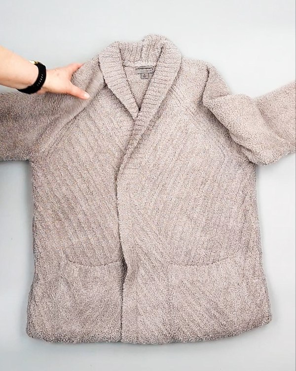 Фотография  864 - Кардиганы СТОК CAN 084#7 кг, ЛОТ №7673 оптом в Орле и Орловской области