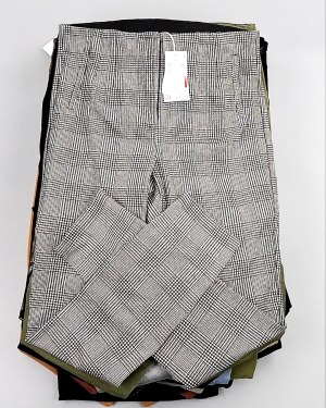 Купить Брюки женские лето C&A 025#10 кг, ЛОТ №7893 оптом в Орле и Орловской области