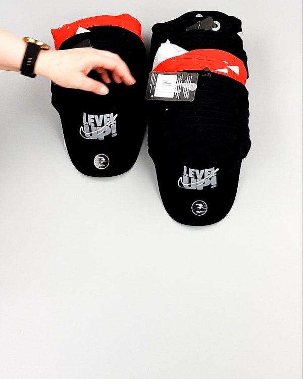 Фотография  241 - Кепки детские CAN 084#5 кг, ЛОТ №7966 оптом в Орле и Орловской области