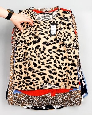 Фотография  903 - Блузки Bestseller 44#5 кг, ЛОТ №8026 оптом в Орле и Орловской области