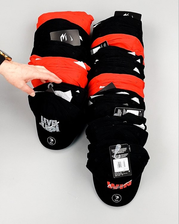 Фотография  371 - Кепки детские CAN 084#5 кг, ЛОТ №7964 оптом в Орле и Орловской области