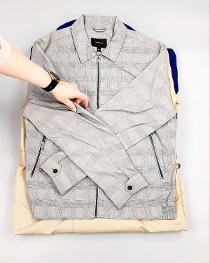 Фотография  988 - Ветровки м/ж C&A 025#10 кг, ЛОТ №7864 оптом в Орле и Орловской области