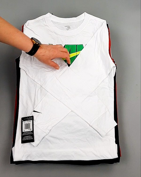 Фотография  928 - Тонковки детские NIKE CAN 084#5 кг, ЛОТ №7970 оптом в Орле и Орловской области