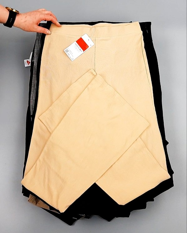 Фотография  195 - Брюки женские лето C&A 025#10 кг оптом в Орле и Орловской области