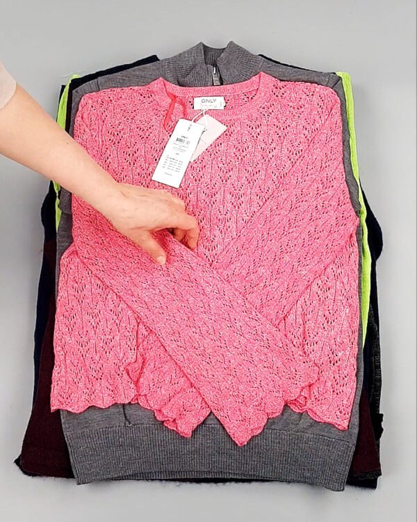 Фотография  850 - Джемпера легкие Bestseller+DK 035#7 кг, ЛОТ №8254 оптом в Орле и Орловской области