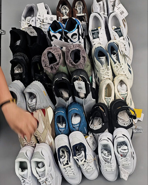 Фотография  799 - Кроссовки Reebok#23 шт, ЛОТ №8896 оптом в Орле и Орловской области