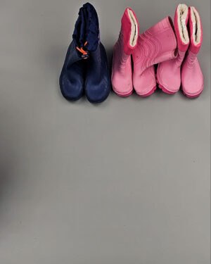 Фотография  906 - Обувь детская Summer Autlet#6 кг, ЛОТ № ВК0128 оптом в Орле и Орловской области