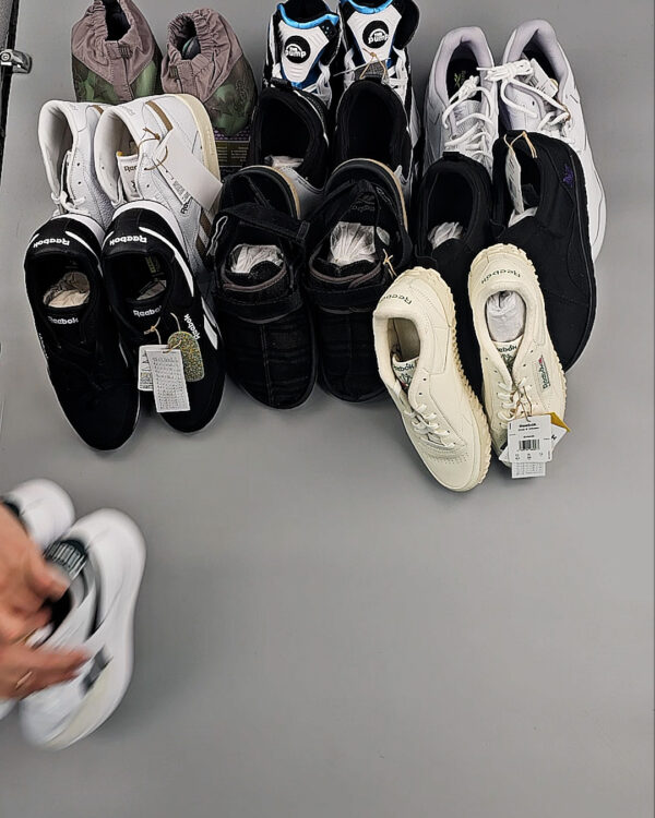 Фотография  640 - Кроссовки Reebok#23 шт, ЛОТ №8895 оптом в Орле и Орловской области