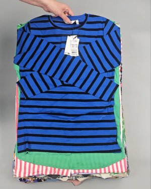 Фотография  768 - B.YOUNG Summer mix 045#17 кг, ЛОТ №8918 оптом в Орле и Орловской области